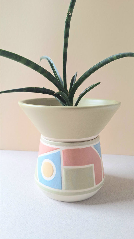 Avocado Geo Angled Planter