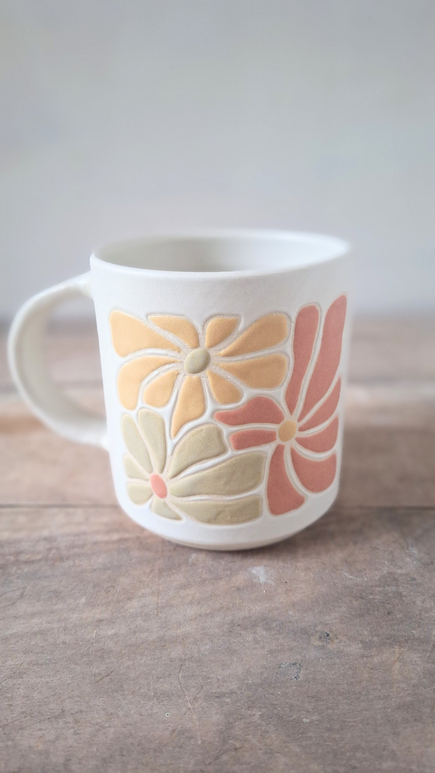 White Retro Flower Mug