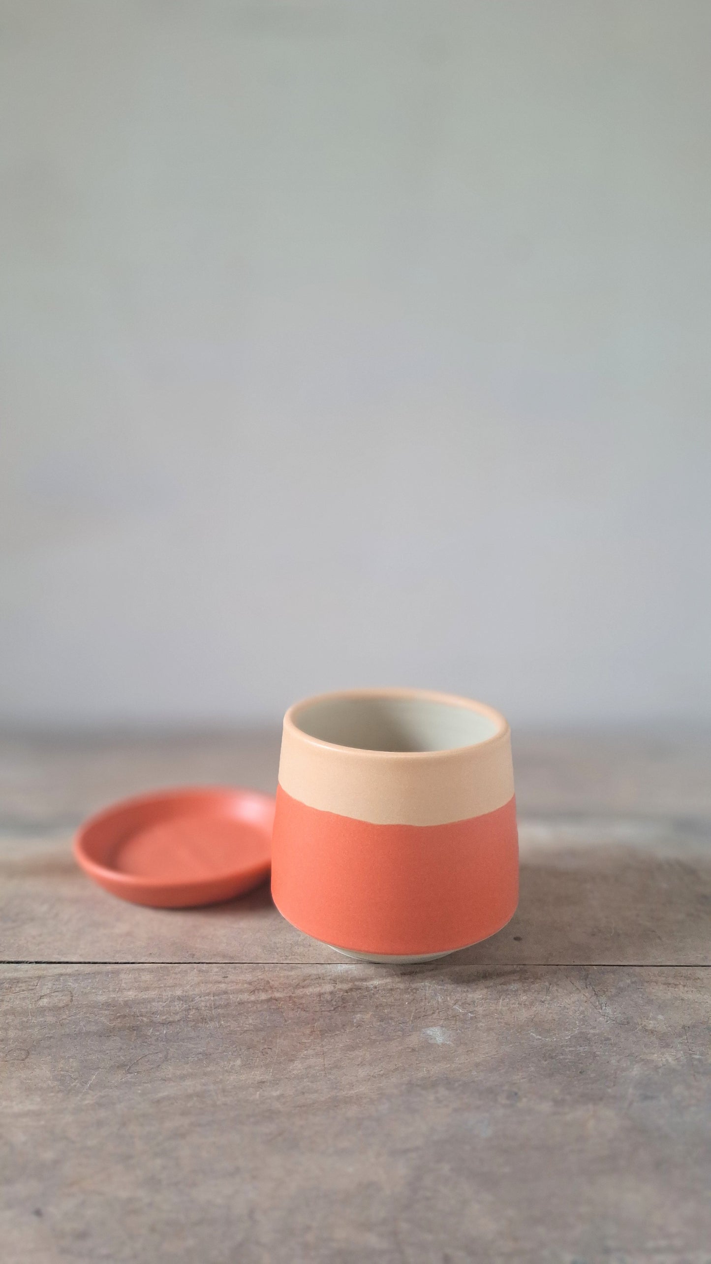 Wee Planter with Saucer - Peach