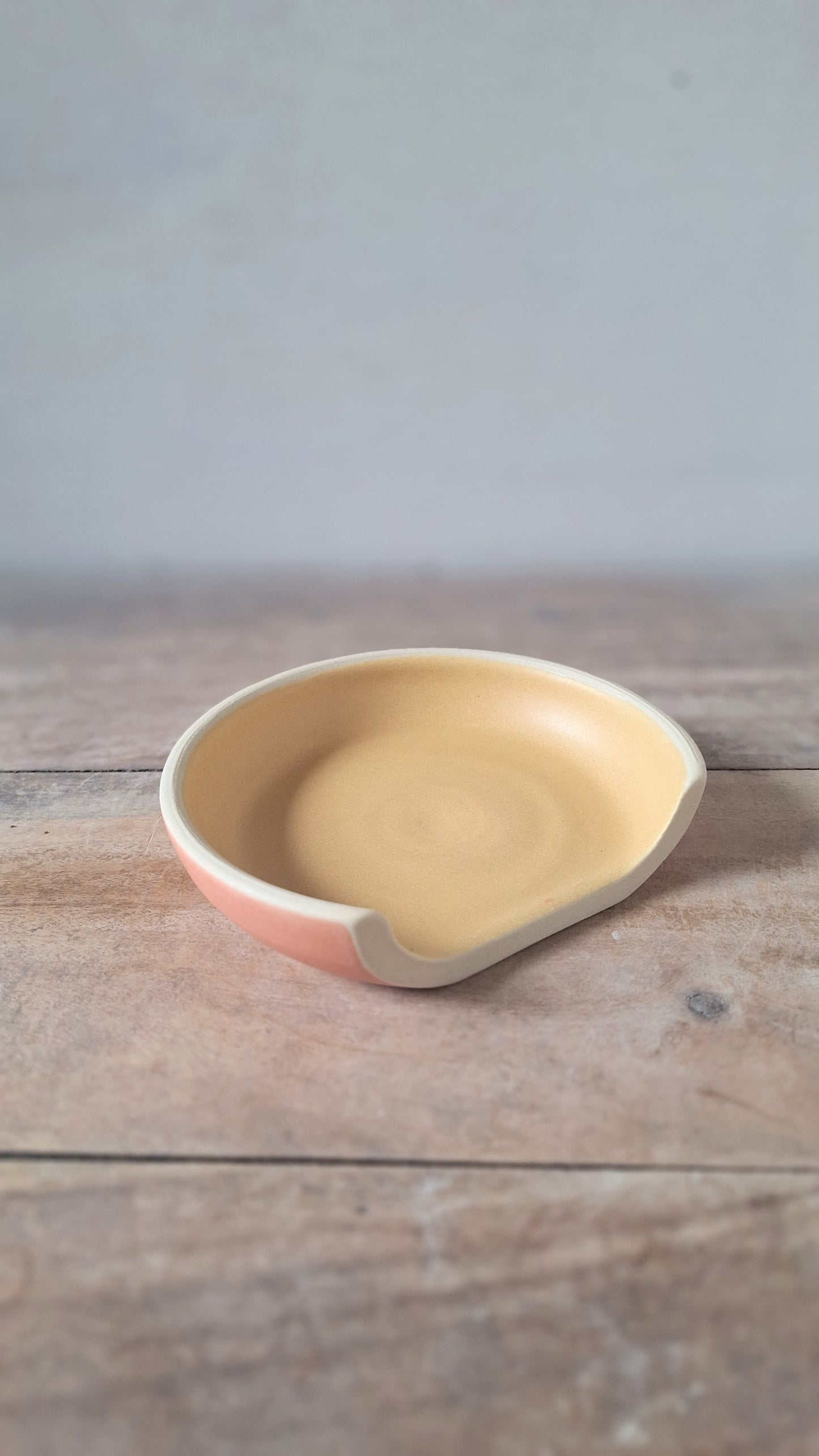 Straw/Henna Spoon Rest