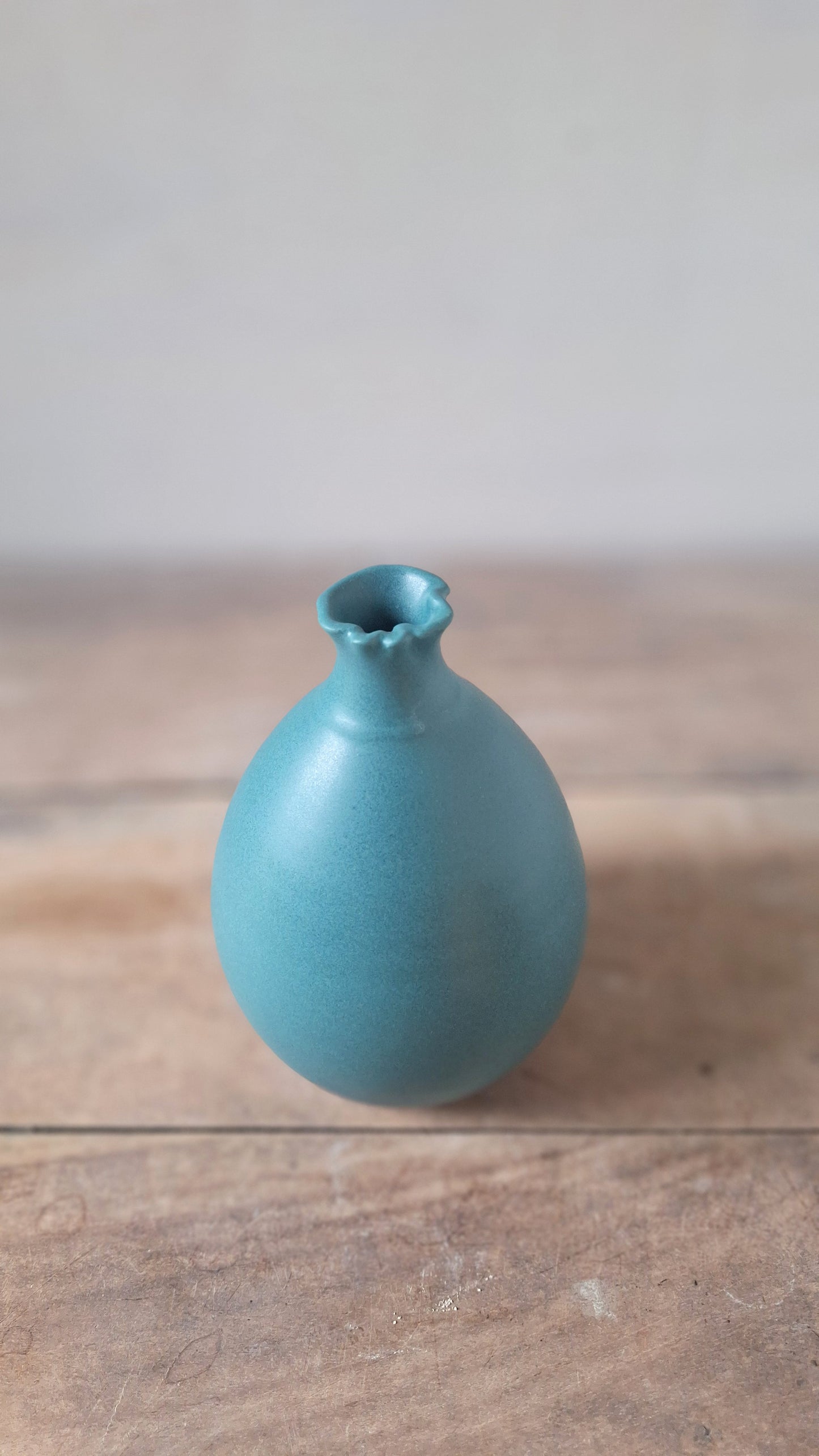 Teal Ripple Bud Vase