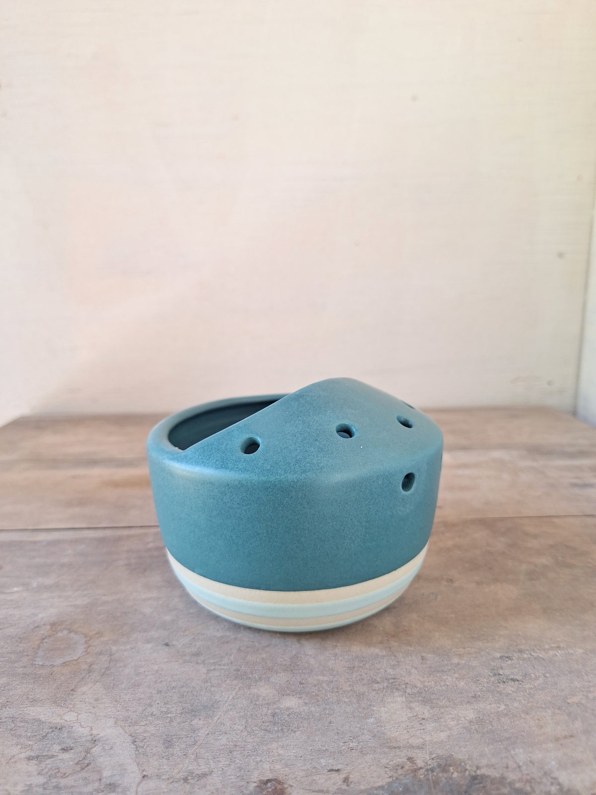 Teal Berry Strainer